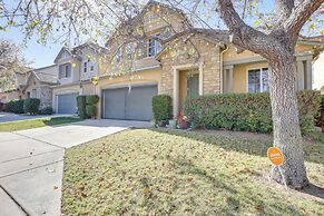 14 Mi to Old Town Temecula: Luxe Fallbrook Home!