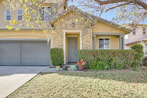 14 Mi to Old Town Temecula: Luxe Fallbrook Home!