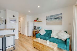 Steps to Beach: Corpus Christi Condo w/ Balcony