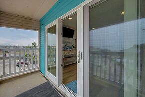 Steps to Beach: Corpus Christi Condo w/ Balcony