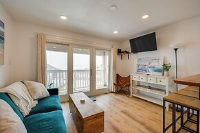 Steps to Beach: Corpus Christi Condo w/ Balcony