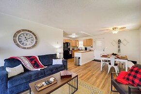 Walk to Beech Mtn Slopes: Cozy Condo w/ Fireplace!