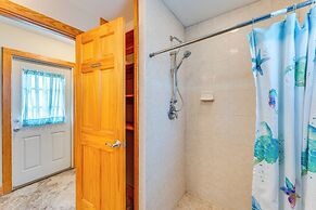 Waterfront Retreat in Rockport w/ Dock Access