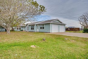 Waterfront Retreat in Rockport w/ Dock Access