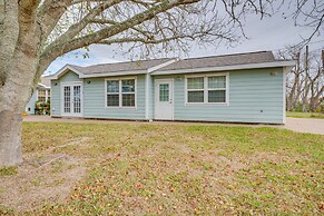 Waterfront Retreat in Rockport w/ Dock Access