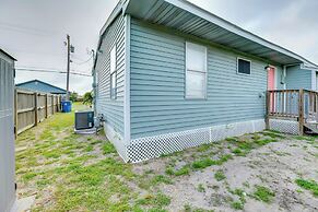 Walk to Beach & Pier: Updated Abode in Rockport!