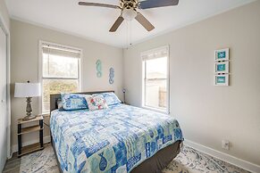 Walk to Beach & Pier: Updated Abode in Rockport!