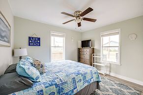 Walk to Beach & Pier: Updated Abode in Rockport!
