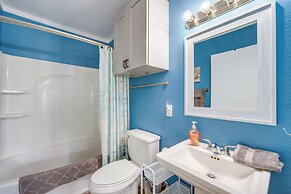 Walk Dtwn: Pet-friendly Townhome in Rockport