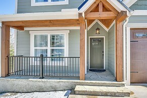 Newly Built Home w/ Mtn Views in Black Mountain!