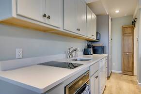 Mountain-view Deck: Secluded Cabin in Palmer