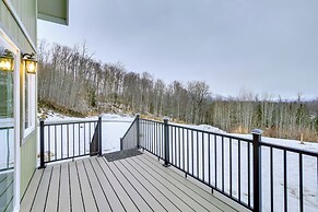 Mountain-view Deck: Secluded Cabin in Palmer