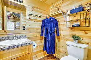 9 Mi to Dtwn Granbury: Getaway w/ Water Views