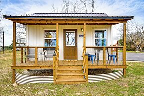 9 Mi to Dtwn Granbury: Getaway w/ Water Views