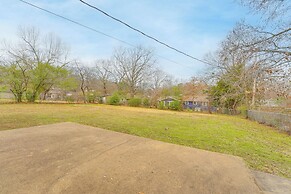 2 Mi to U of A: Centrally Located Home w/ Patio!