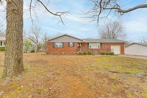 2 Mi to U of A: Centrally Located Home w/ Patio!