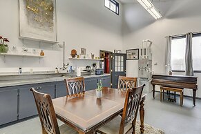 5 Mi to Hillsboro: Peaceful Home w/ Fire Pit