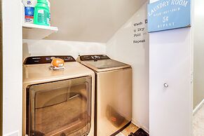 3 Mi to Dover Motor Speedway: Pet-friendly Retreat