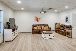 8 Mi to Kentucky Downs: Quiet Getaway w/ Patio