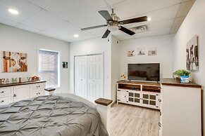 8 Mi to Kentucky Downs: Quiet Getaway w/ Patio