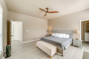 Lakefront Lookout Shoals Getaway w/ Table Games!