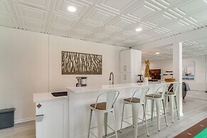 Lakefront Lookout Shoals Getaway w/ Table Games!