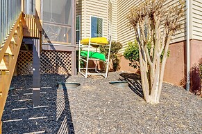 Lakefront Lookout Shoals Getaway w/ Table Games!