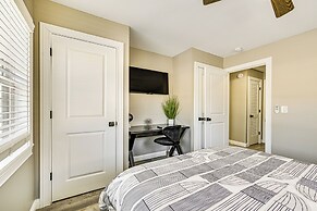 Near Bourbon Trail: Quiet Home w/ Deck