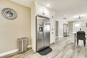 Near Bourbon Trail: Quiet Home w/ Deck