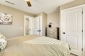 Near Bourbon Trail: Quiet Home w/ Deck