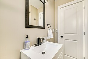 Near Bourbon Trail: Quiet Home w/ Deck