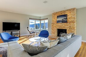 Outdoor Adventurer's Oasis in White Salmon