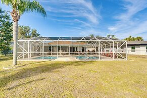 4 Mi to Warm Mineral Springs: Canal-front Getaway