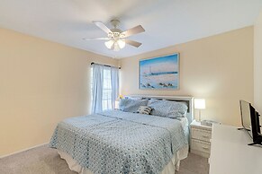 4 Mi to Warm Mineral Springs: Canal-front Getaway