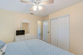 4 Mi to Warm Mineral Springs: Canal-front Getaway