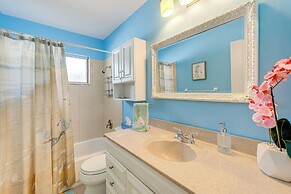 4 Mi to Warm Mineral Springs: Canal-front Getaway