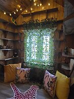 NEW Jungle Paradise Treehouse Suite With Resort Amenities Elevator Acc