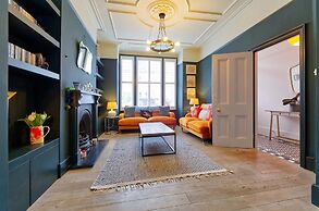 4 Bedroom House Barnes