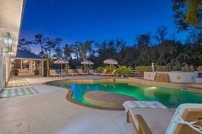 2 Bedroom 1 Bath Pool View Private Suite