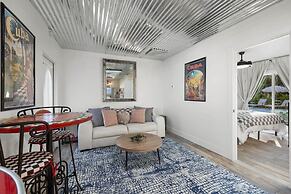 2 Bedroom 1 Bath Pool View Private Suite