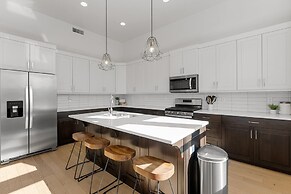 Villa #20 At Bloomington Country Club 3 Bedroom Condo