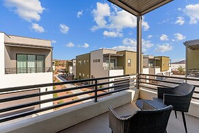 Villa #20 At Bloomington Country Club 3 Bedroom Condo