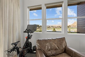 Villa #20 At Bloomington Country Club 3 Bedroom Condo