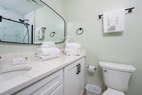 Phoenix Vi 61115 3 Bedroom Condo