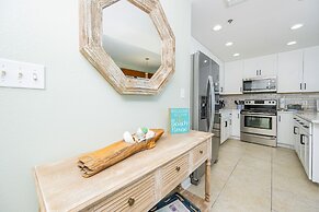 Phoenix Vi 61115 3 Bedroom Condo