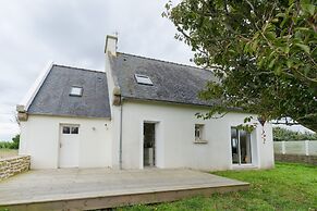House by Plage de Melon With Garden Retreat