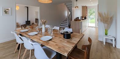 House by Plage de Melon With Garden Retreat