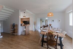 House by Plage de Melon With Garden Retreat