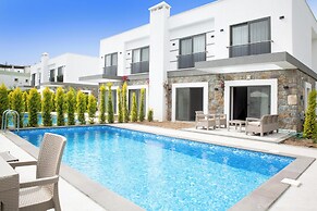 İmportantTravel BD4108 2Bedroomed Villa