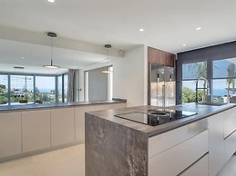 Sunrise Villa Marbella by Lodgerstrip